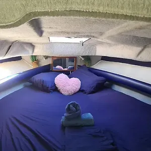 https://franks-boat.catalonia-hotels.com