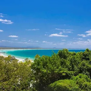 Hotel No 1 In Hastings Street, Noosa Heads