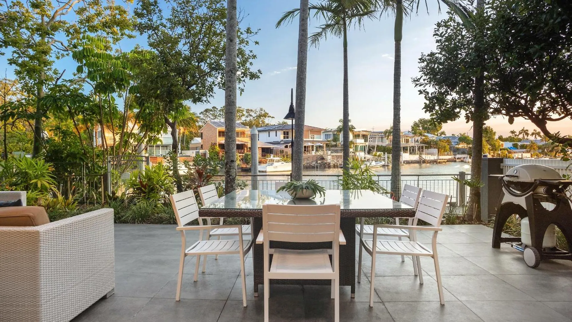 #2 Hastings Street Aparthotel Noosa Heads