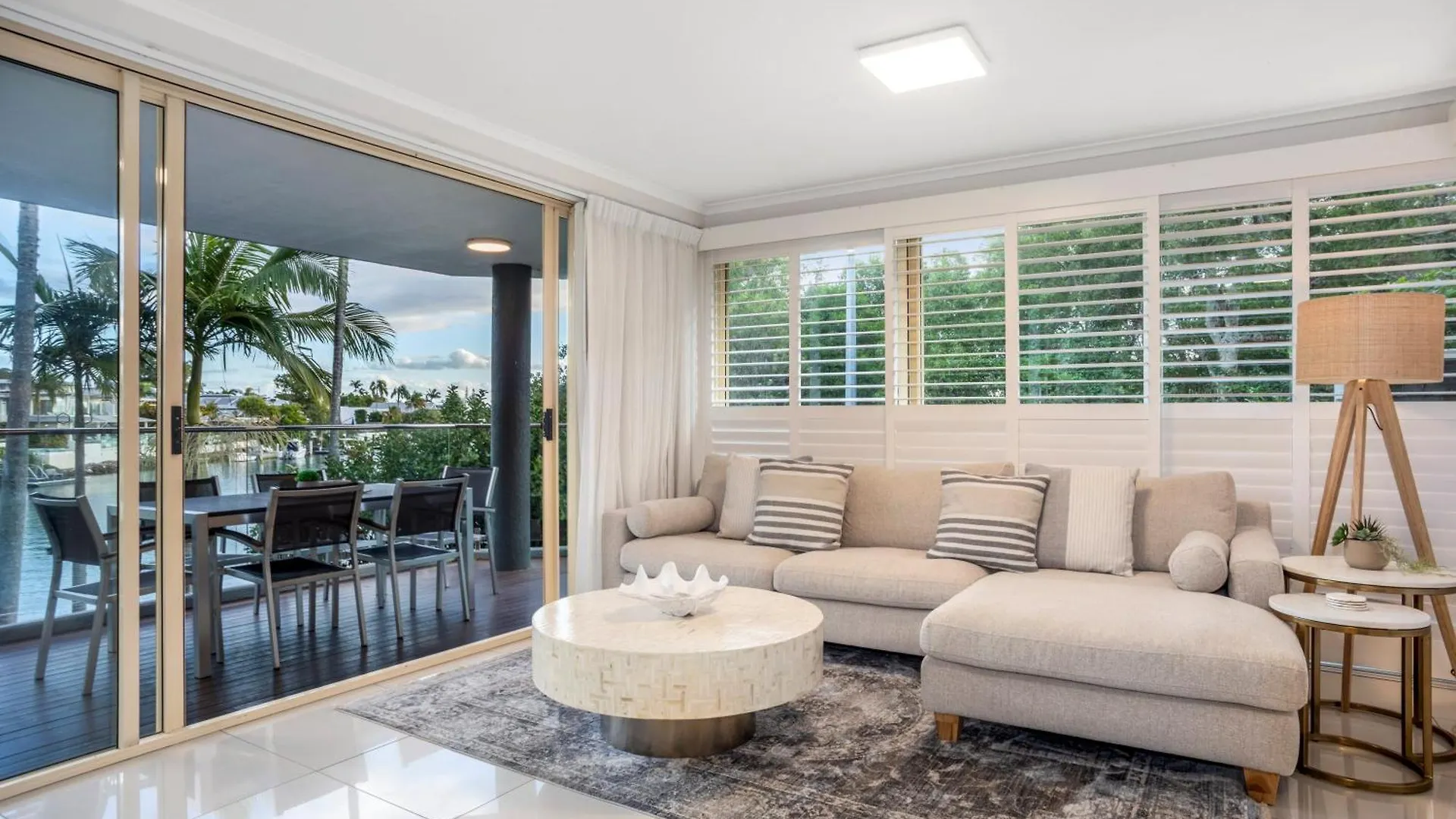 ****  #2 Hastings Street Aparthotel Noosa Heads Australia