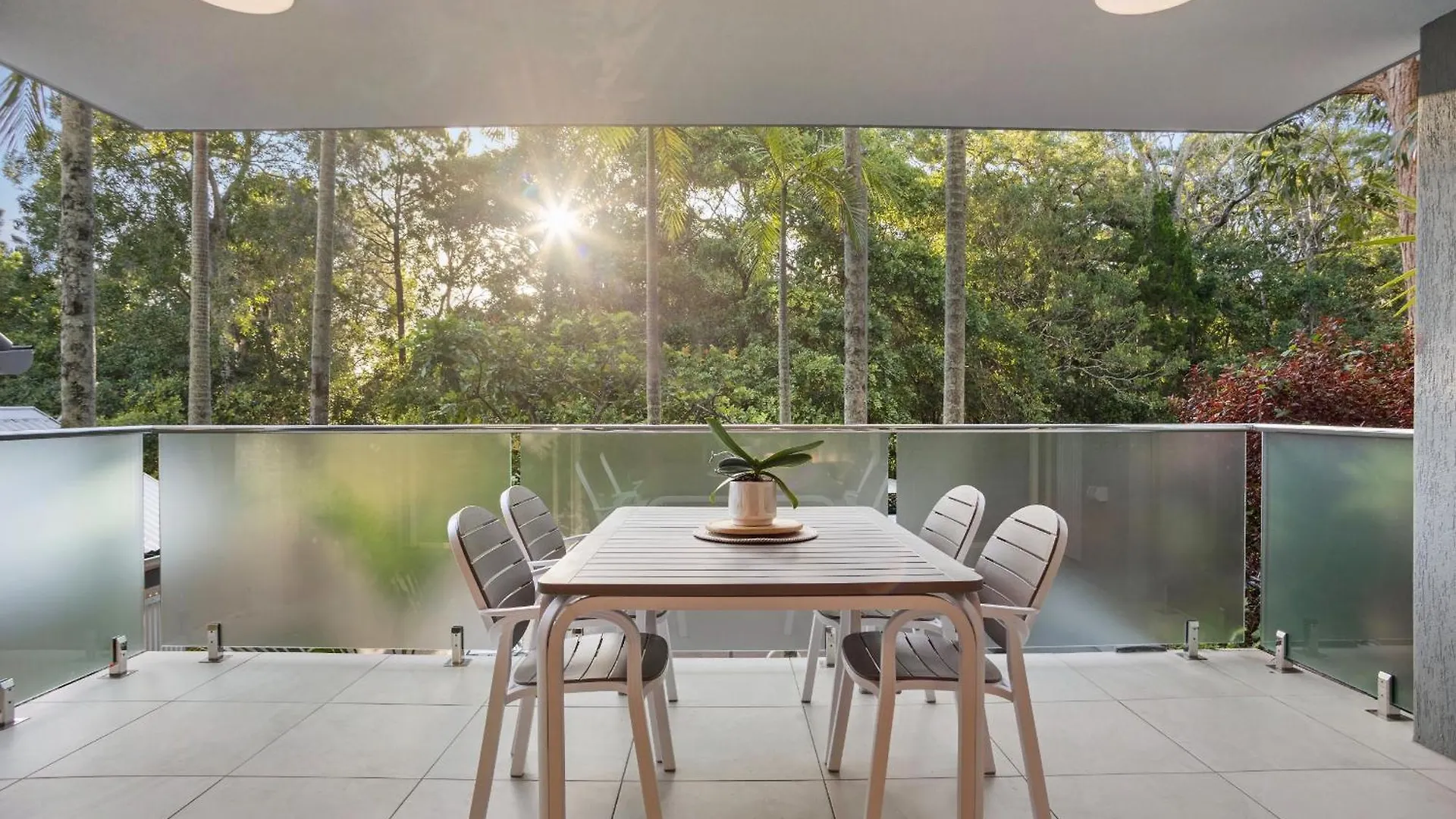 #2 Hastings Street Aparthotel Noosa Heads 4*,  Australia