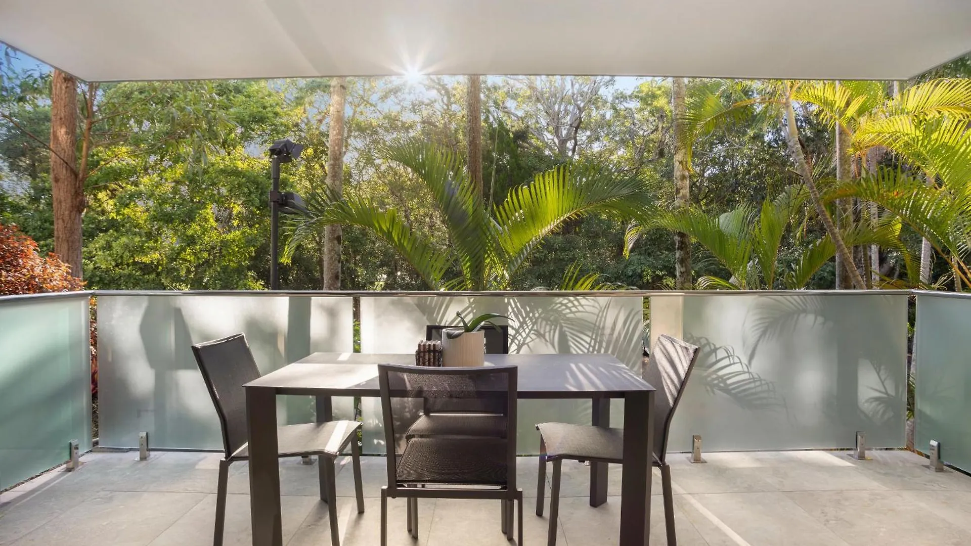 ****  #2 Hastings Street Aparthotel Noosa Heads Australia