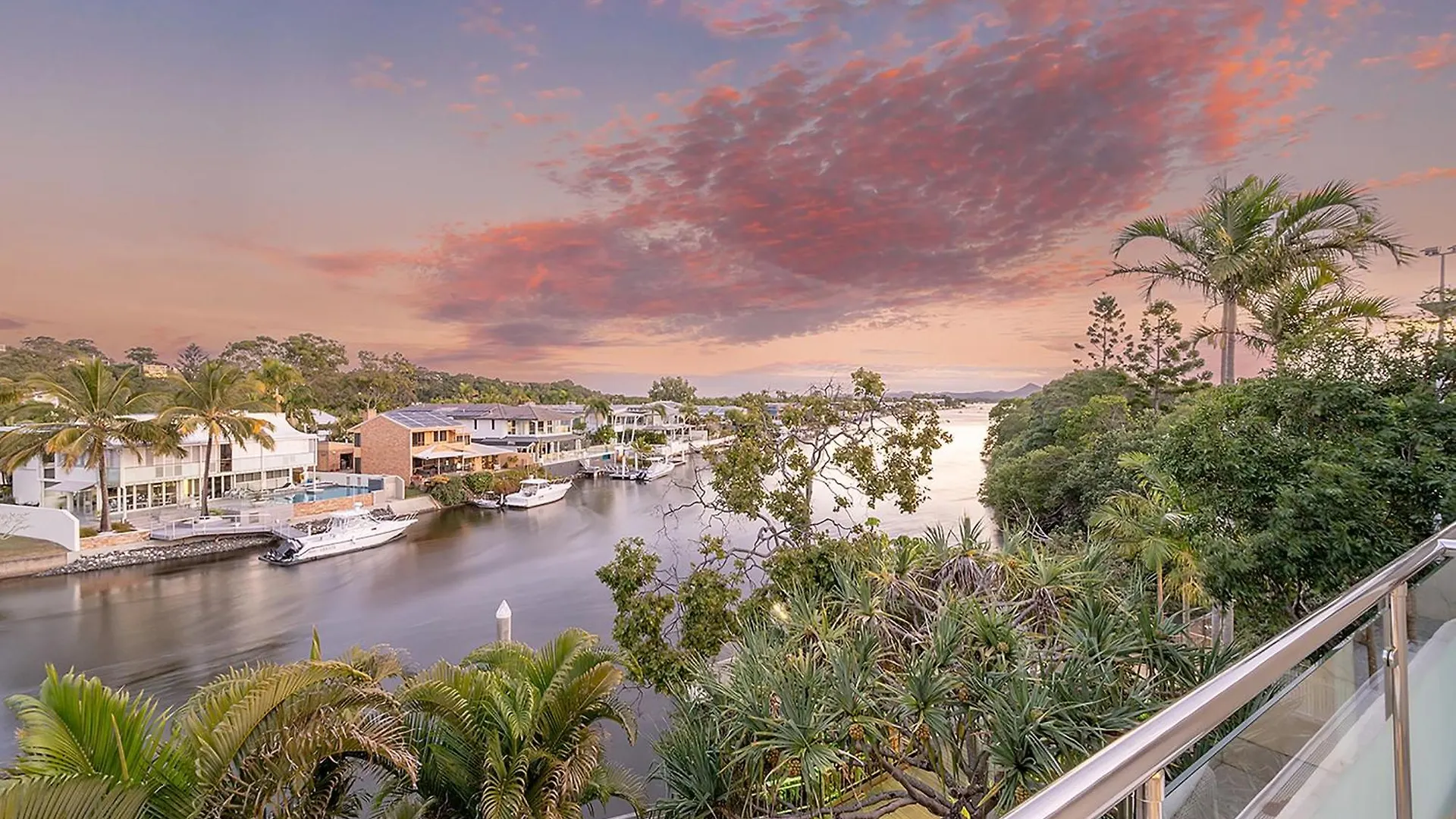 #2 Hastings Street Aparthotel Noosa Heads 4*,  Australia